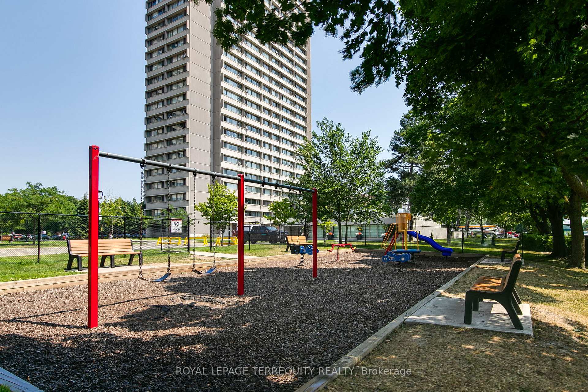 Photo 34 of Unit PH1, 715 Don Mills Road, Toronto, Flemingdon Park — HOMEH