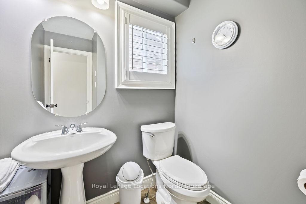 Photo 4 of 115 Chamberlain Crescent, Collingwood — HOMEH