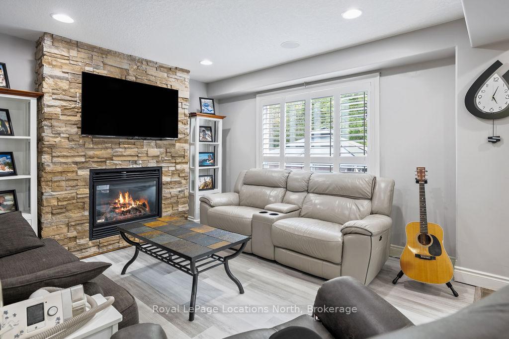 Photo 10 of 115 Chamberlain Crescent, Collingwood — HOMEH