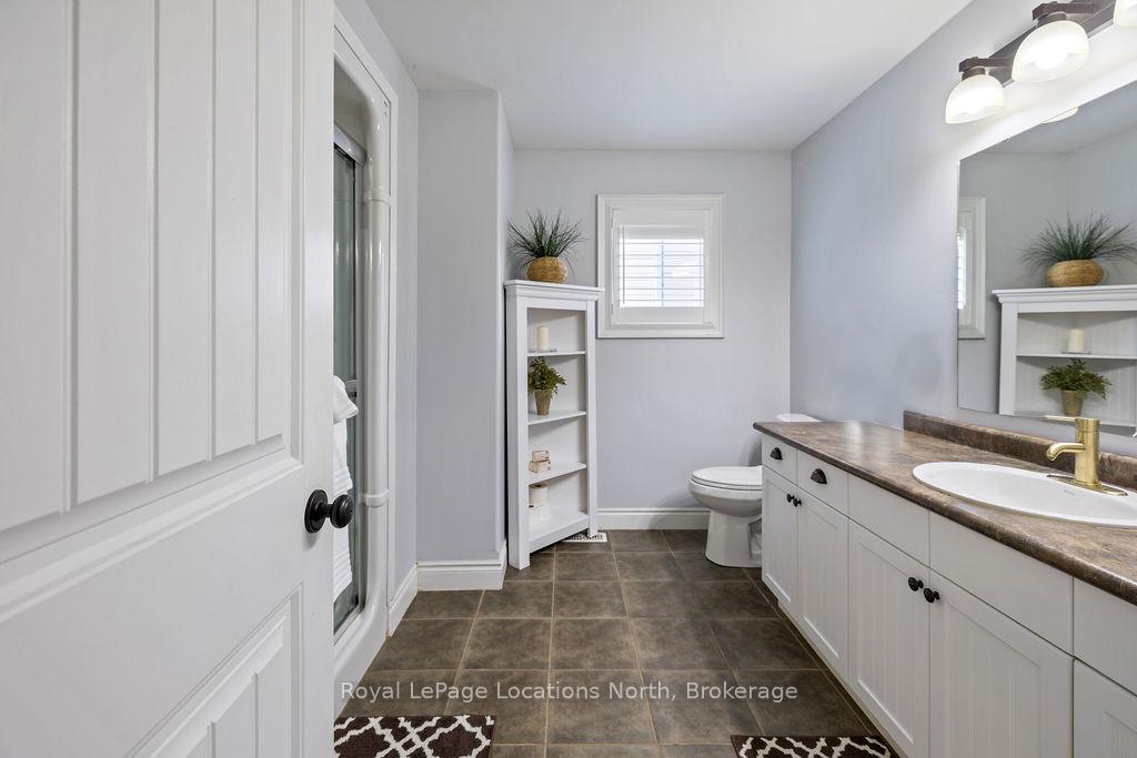 Photo 15 of 115 Chamberlain Crescent, Collingwood — HOMEH
