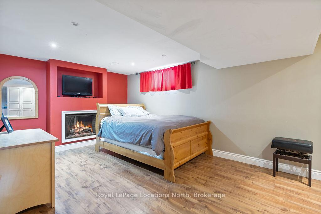 Photo 23 of 115 Chamberlain Crescent, Collingwood — HOMEH