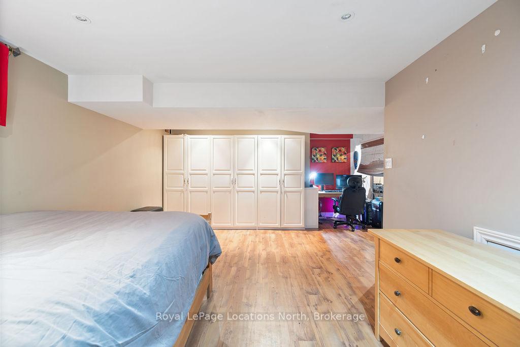 Photo 24 of 115 Chamberlain Crescent, Collingwood — HOMEH