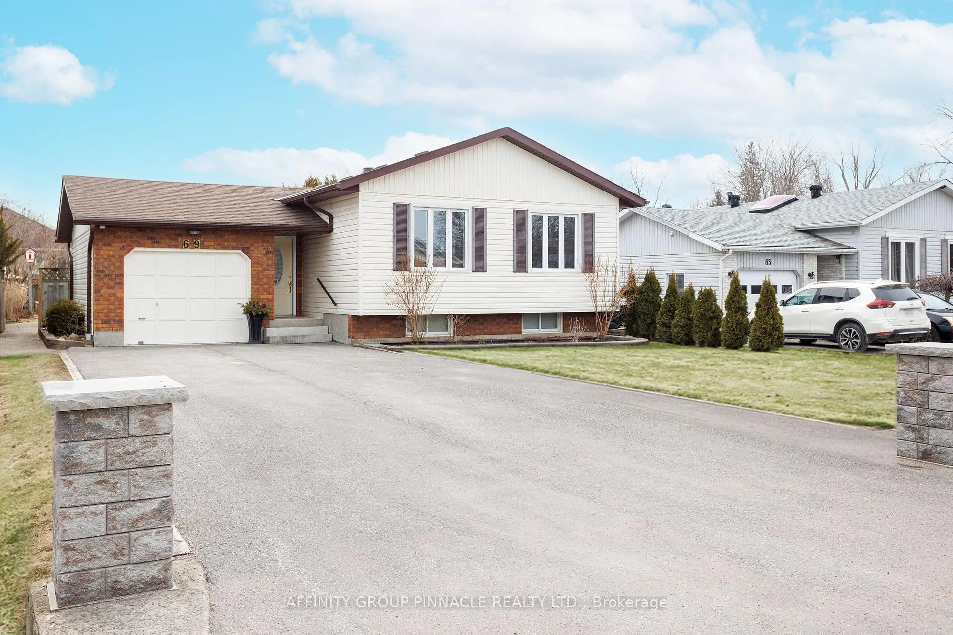 Photo 2 of 69 Beechwood Avenue, Brock, Beaverton — HOMEH