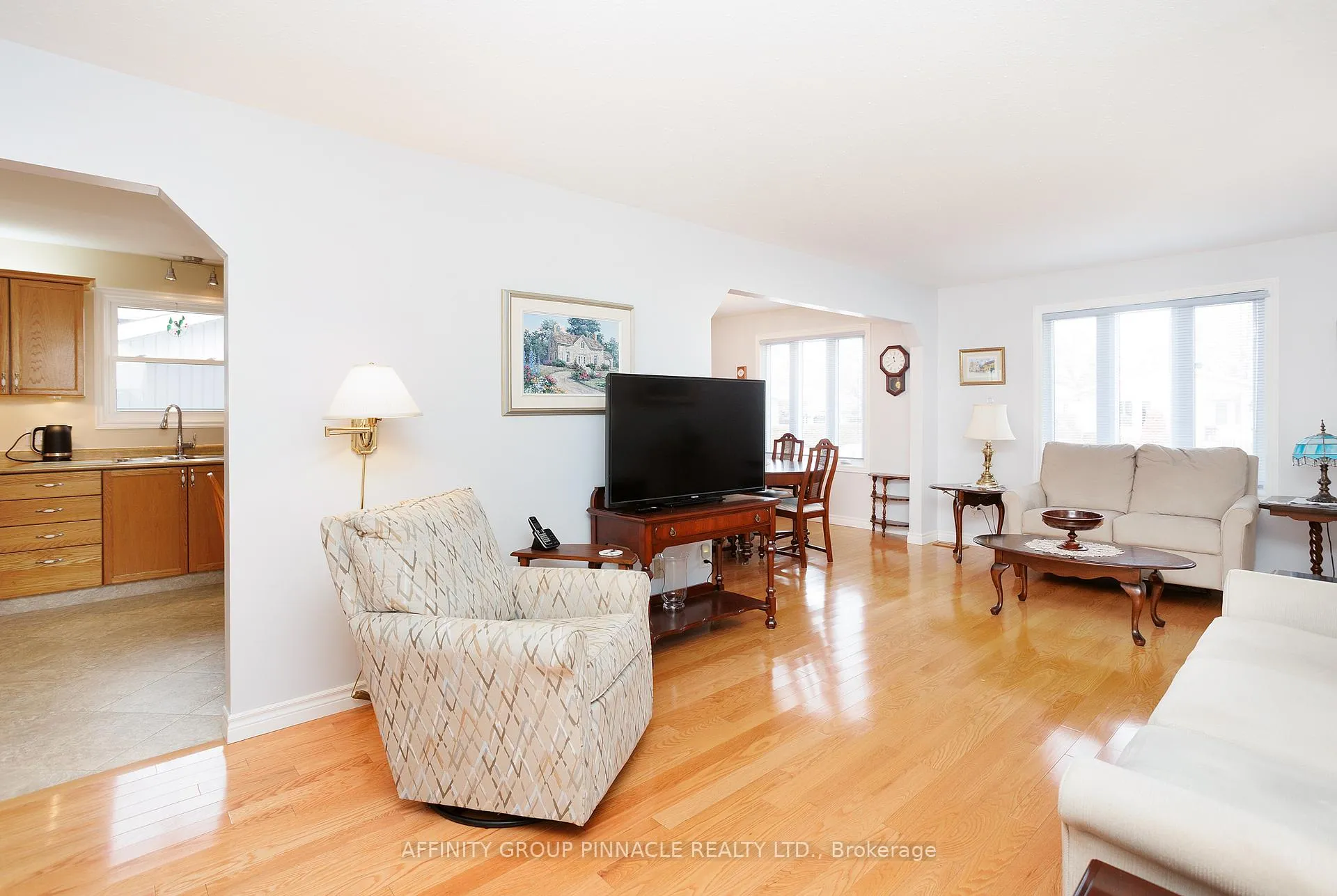 Photo 7 of 69 Beechwood Avenue, Brock, Beaverton — HOMEH