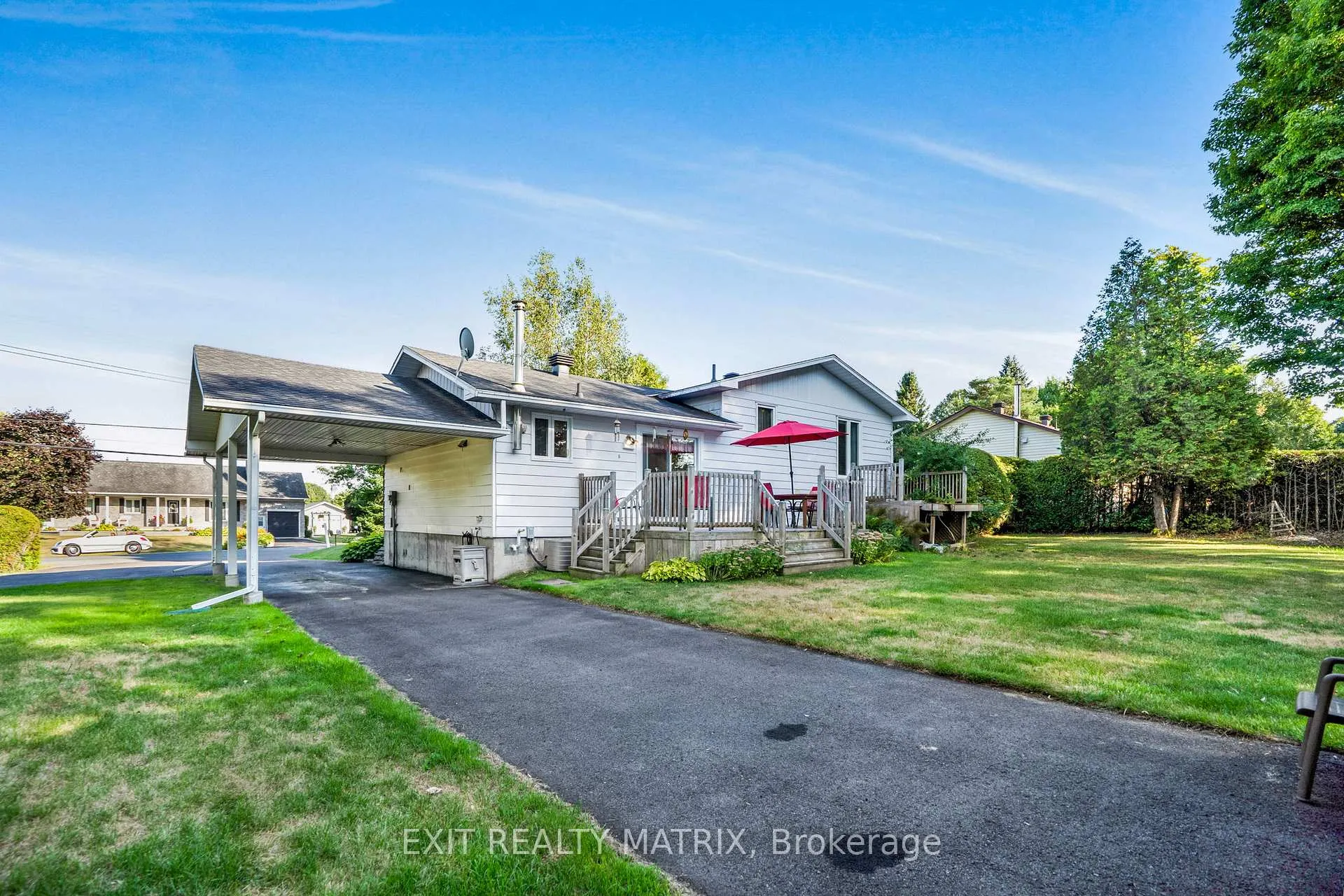 Photo 4 of 112 Eliza Street, Champlain, Champlain Twp — HOMEH