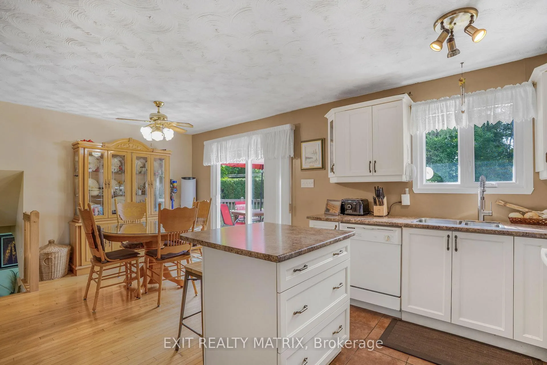 Photo 16 of 112 Eliza Street, Champlain, Champlain Twp — HOMEH