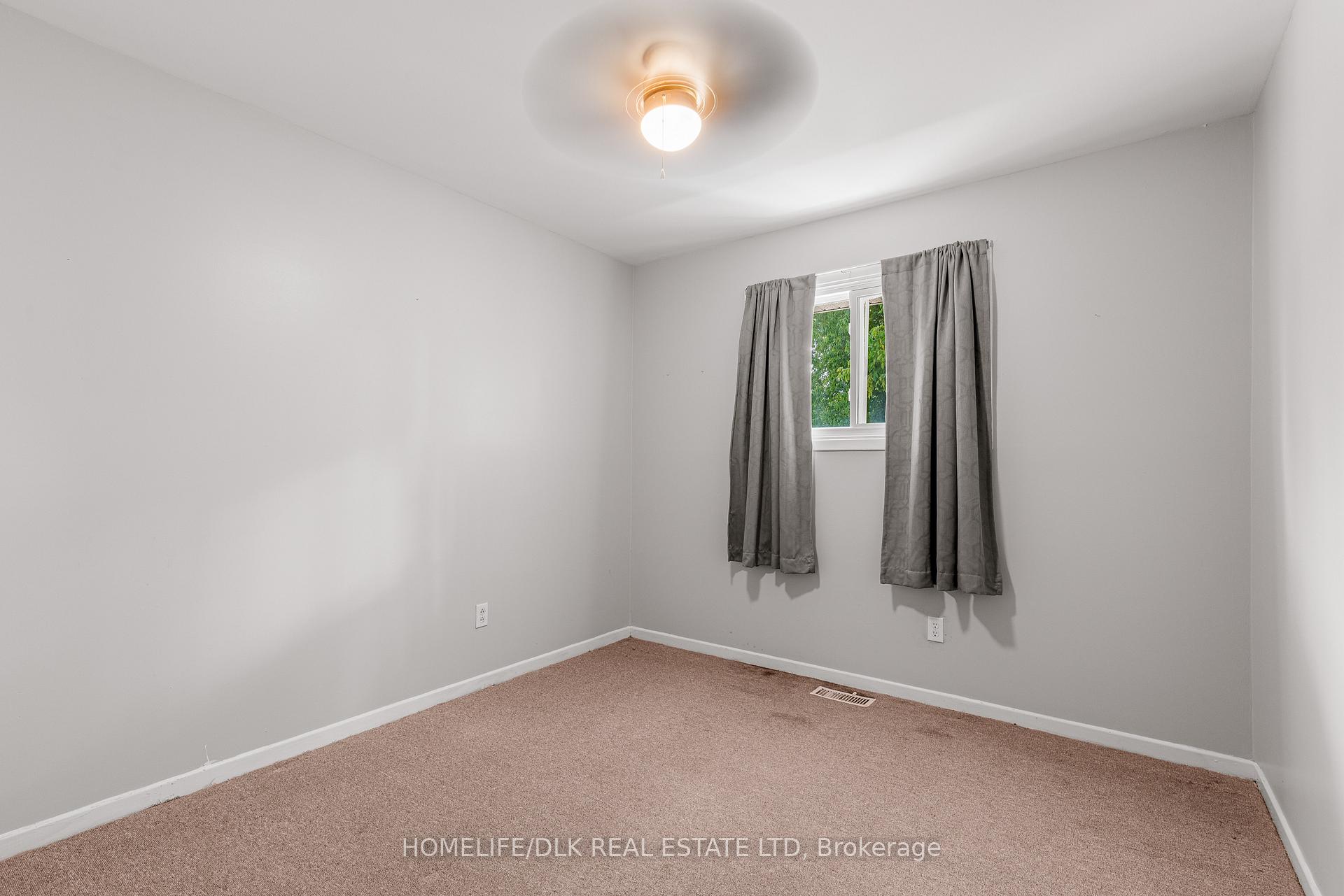 Photo 22 of 751 Laurier Boulevard, Brockville — HOMEH