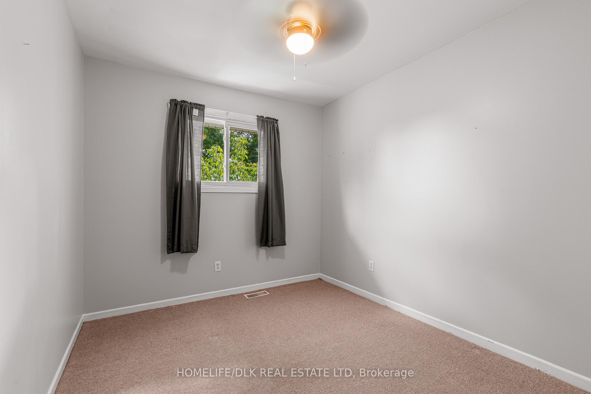 Photo 25 of 751 Laurier Boulevard, Brockville — HOMEH
