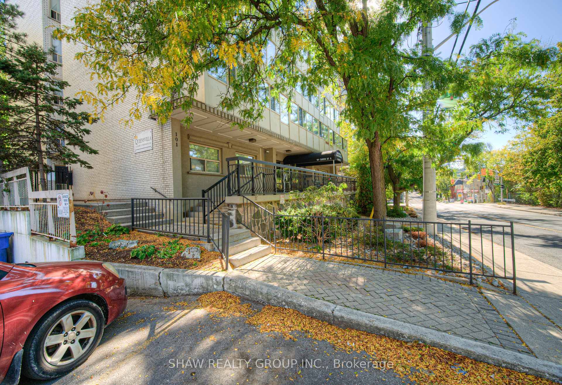 Photo 4 of Unit 102, 101 Queen Street S, Hamilton, Durand — HOMEH
