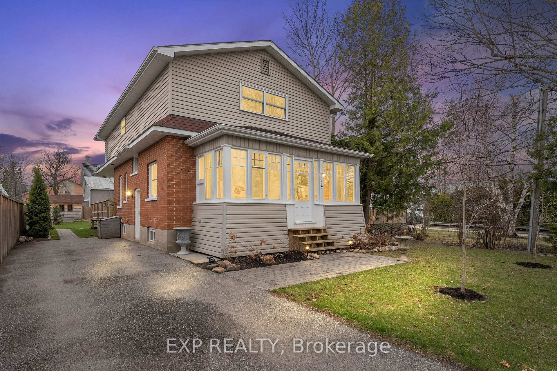 Photo 2 of 417 North Street, Brock, Beaverton — HOMEH