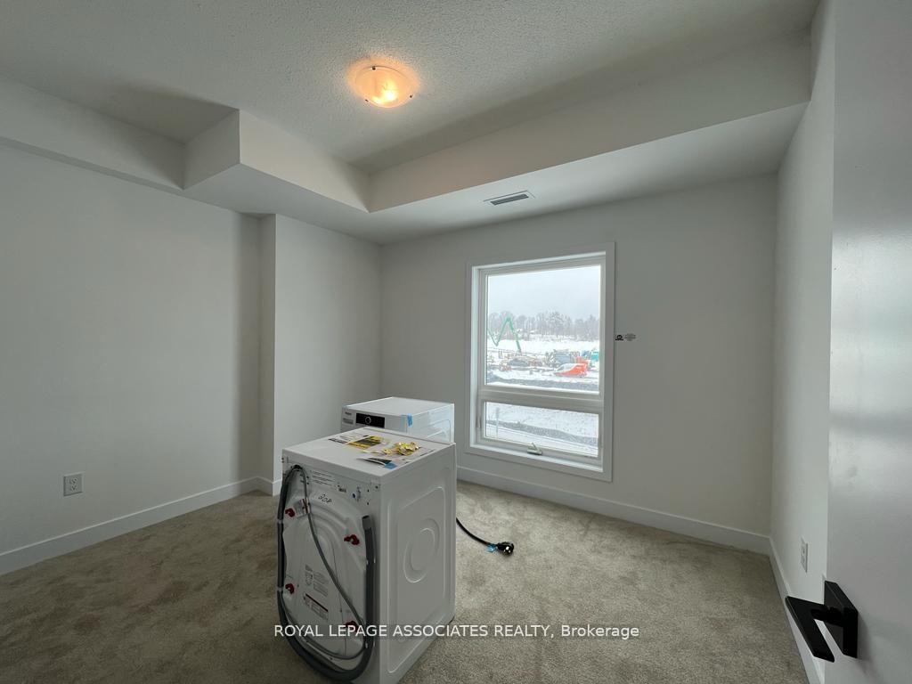 Photo 13 of Unit 208, 8 Culinary Lane, Barrie, Rural Barrie Southeast — HOMEH