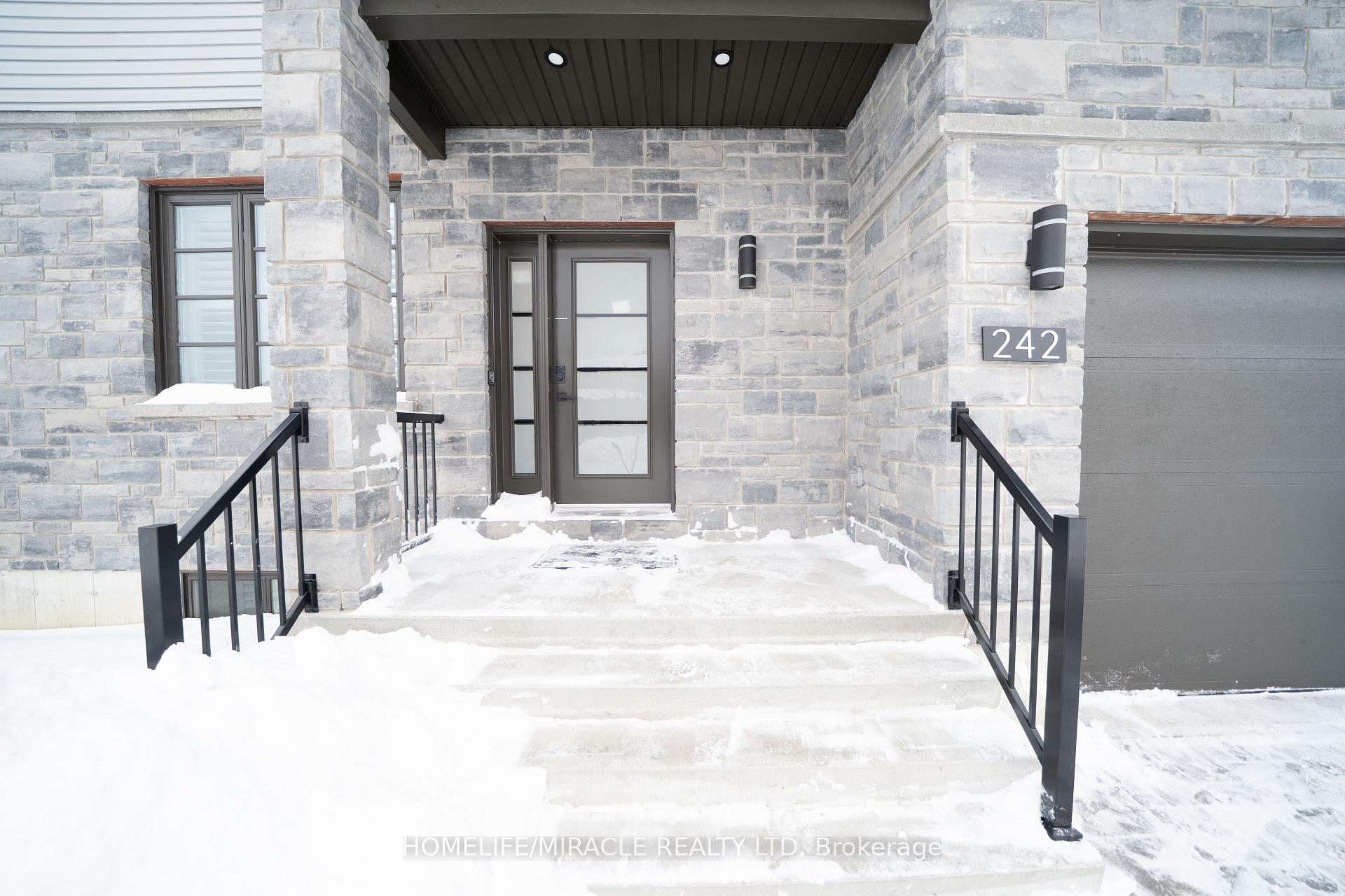 Photo 6 of 242 Lourdes Avenue, Cornwall — HOMEH