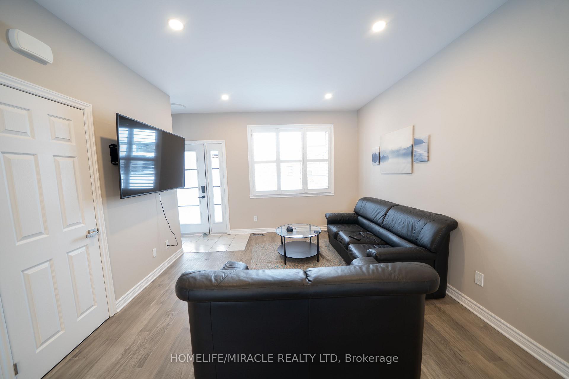 Photo 8 of 242 Lourdes Avenue, Cornwall — HOMEH
