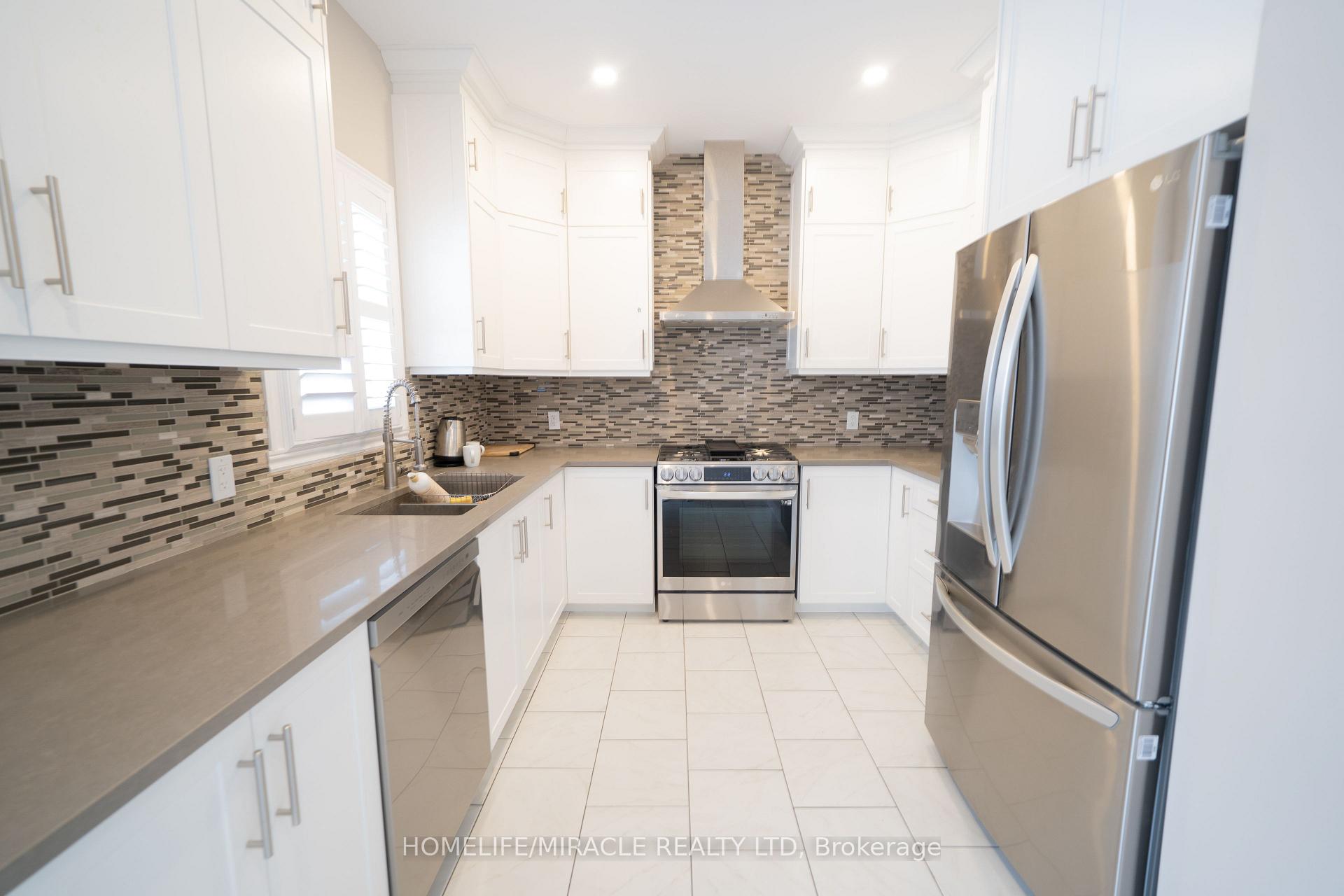 Photo 12 of 242 Lourdes Avenue, Cornwall — HOMEH