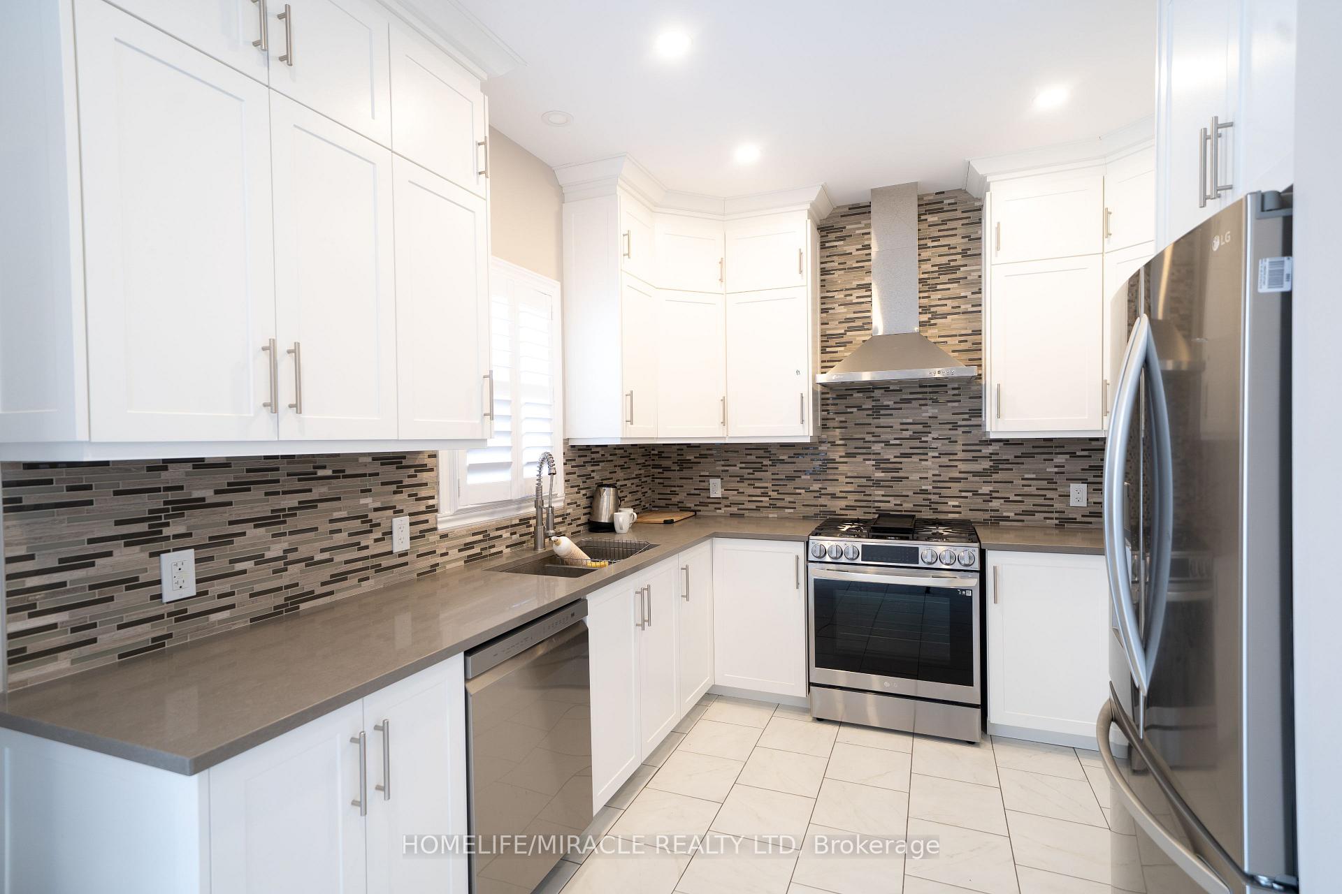 Photo 14 of 242 Lourdes Avenue, Cornwall — HOMEH