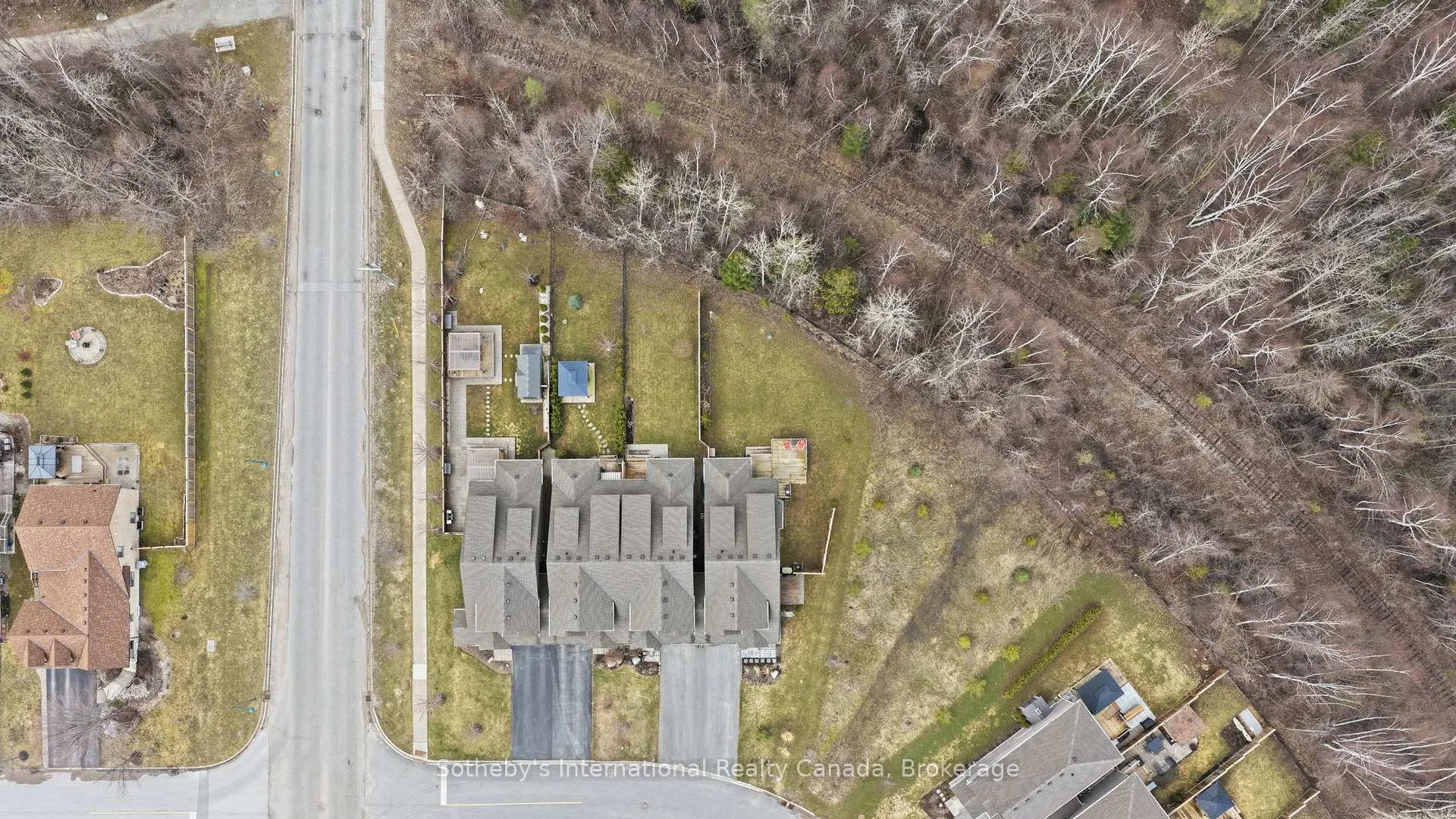 Photo 4 of 3 George Zubek Drive, Collingwood — HOMEH