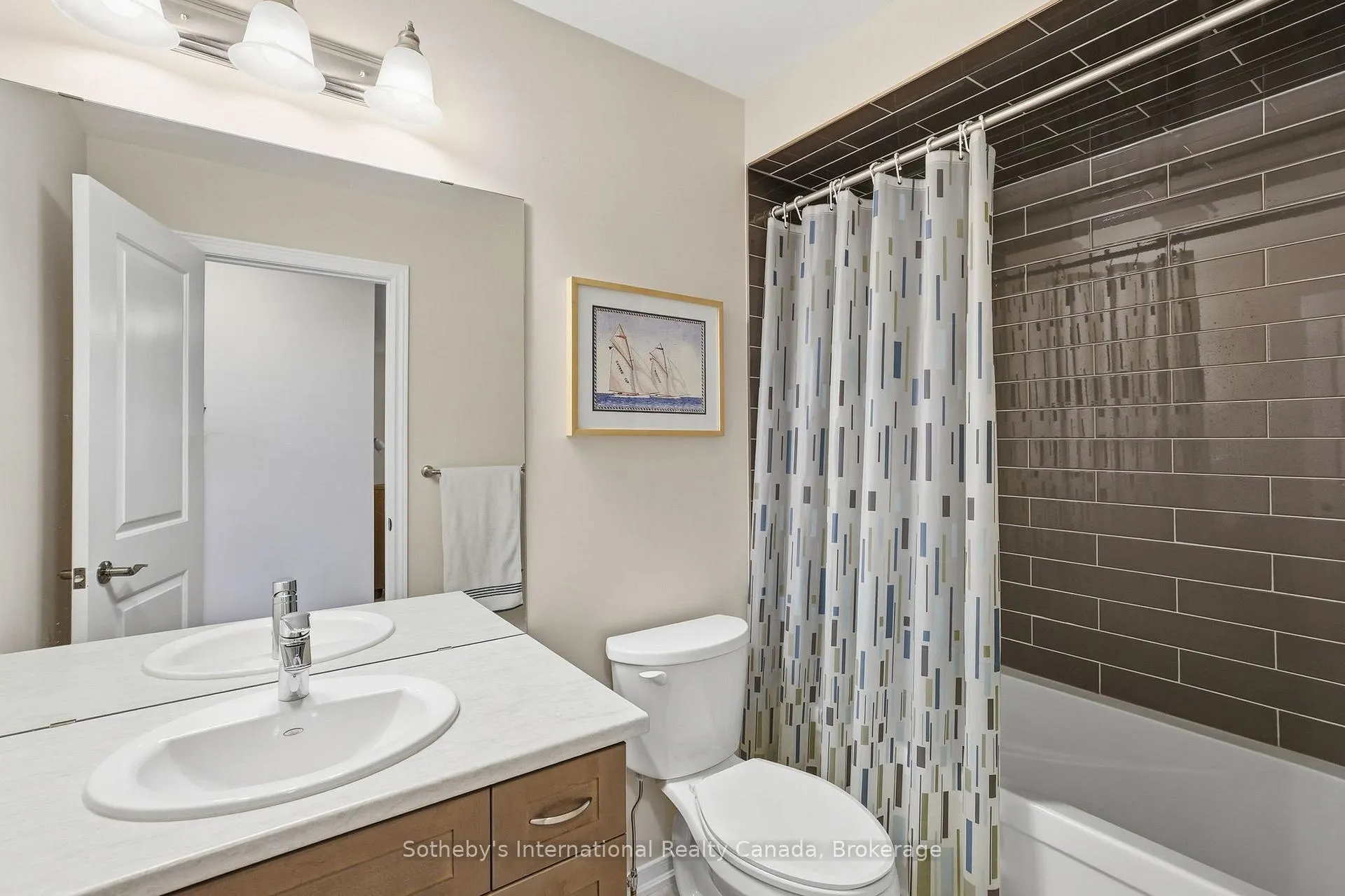 Photo 34 of 3 George Zubek Drive, Collingwood — HOMEH
