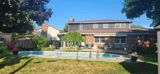 Photo 4 of 20 Hope Crescent, Belleville, Belleville Ward — HOMEH