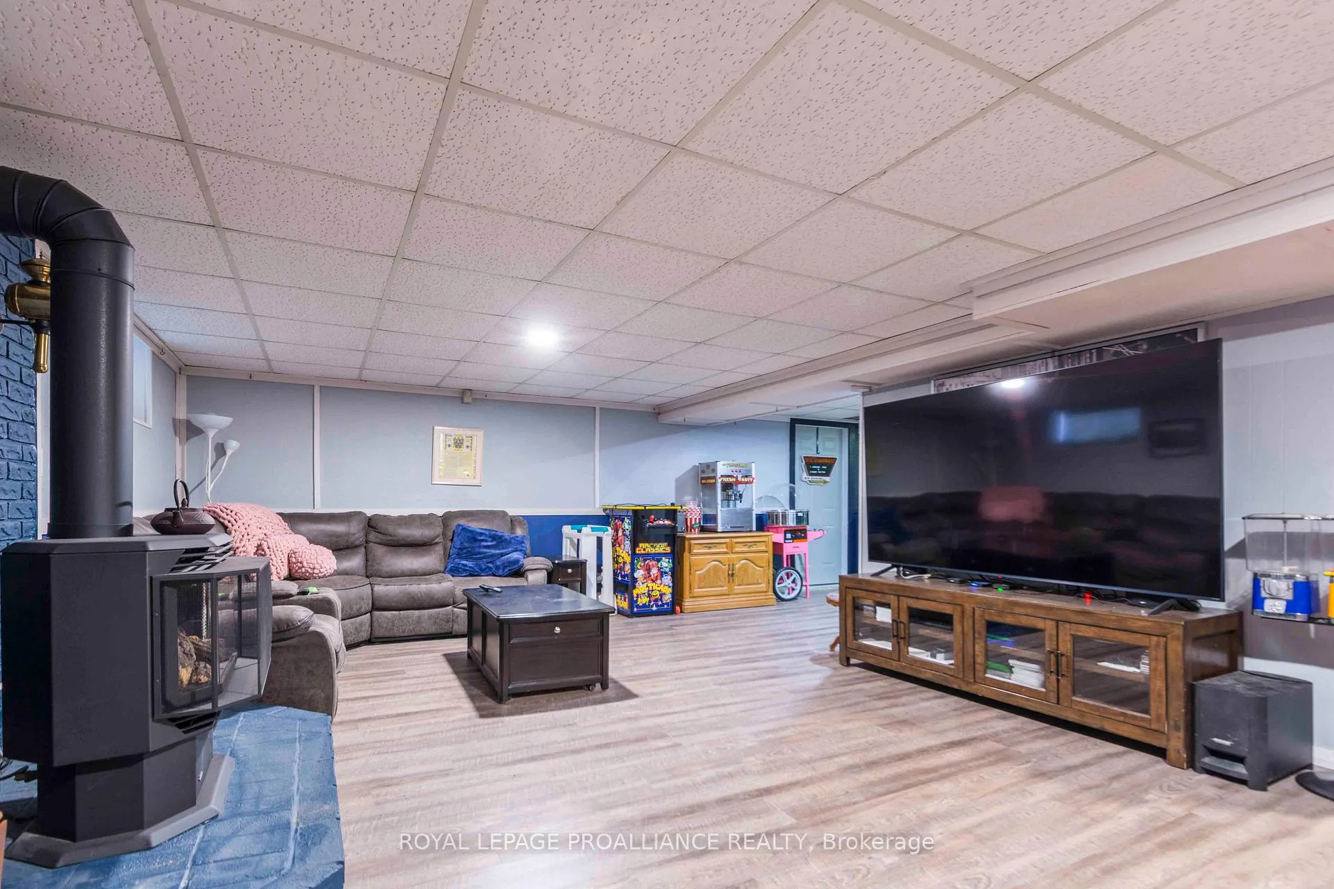 Photo 45 of 20 Hope Crescent, Belleville, Belleville Ward — HOMEH