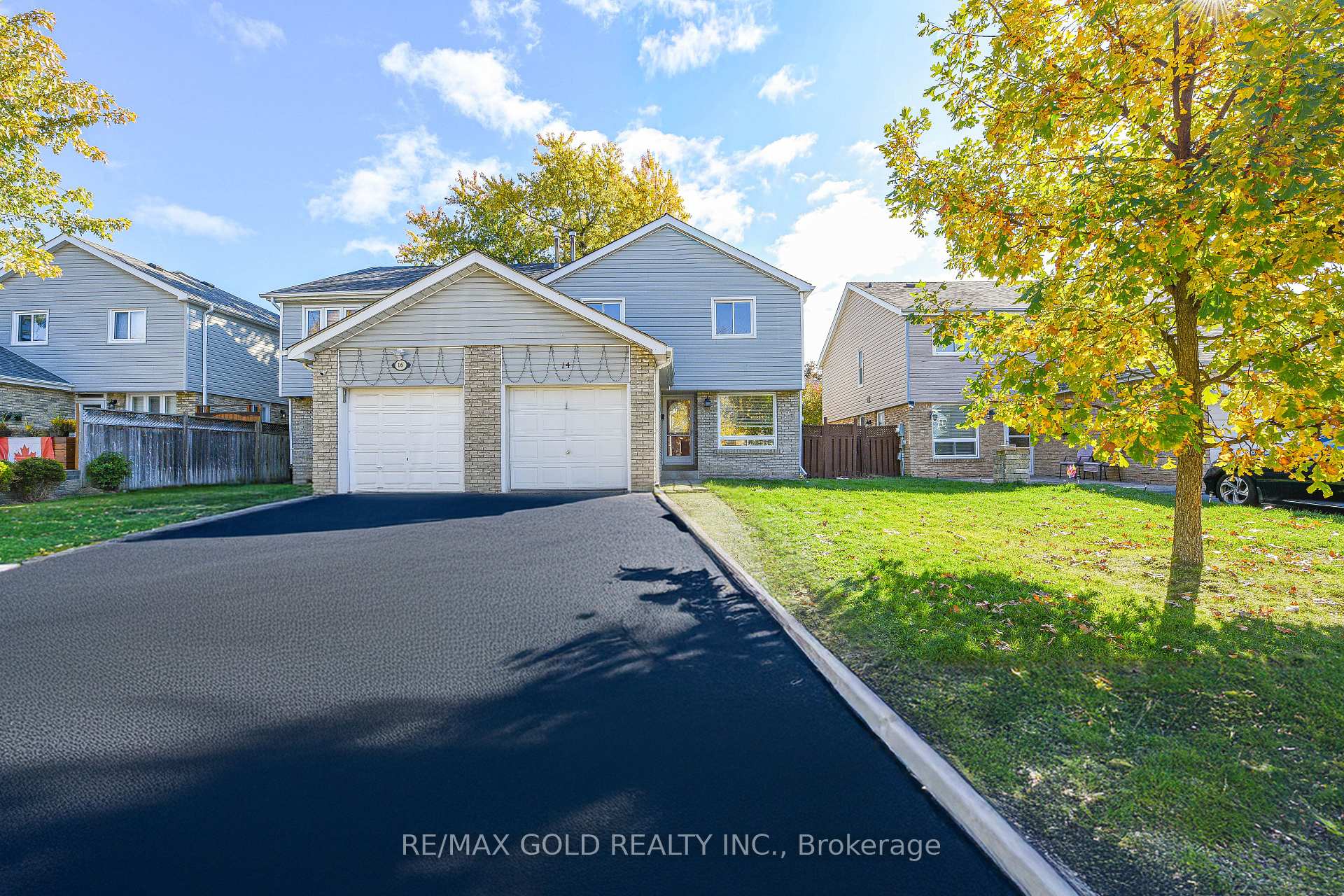 Photo 1 of 14 Nottawasaga Crescent, Brampton, Heart Lake West — HOMEH