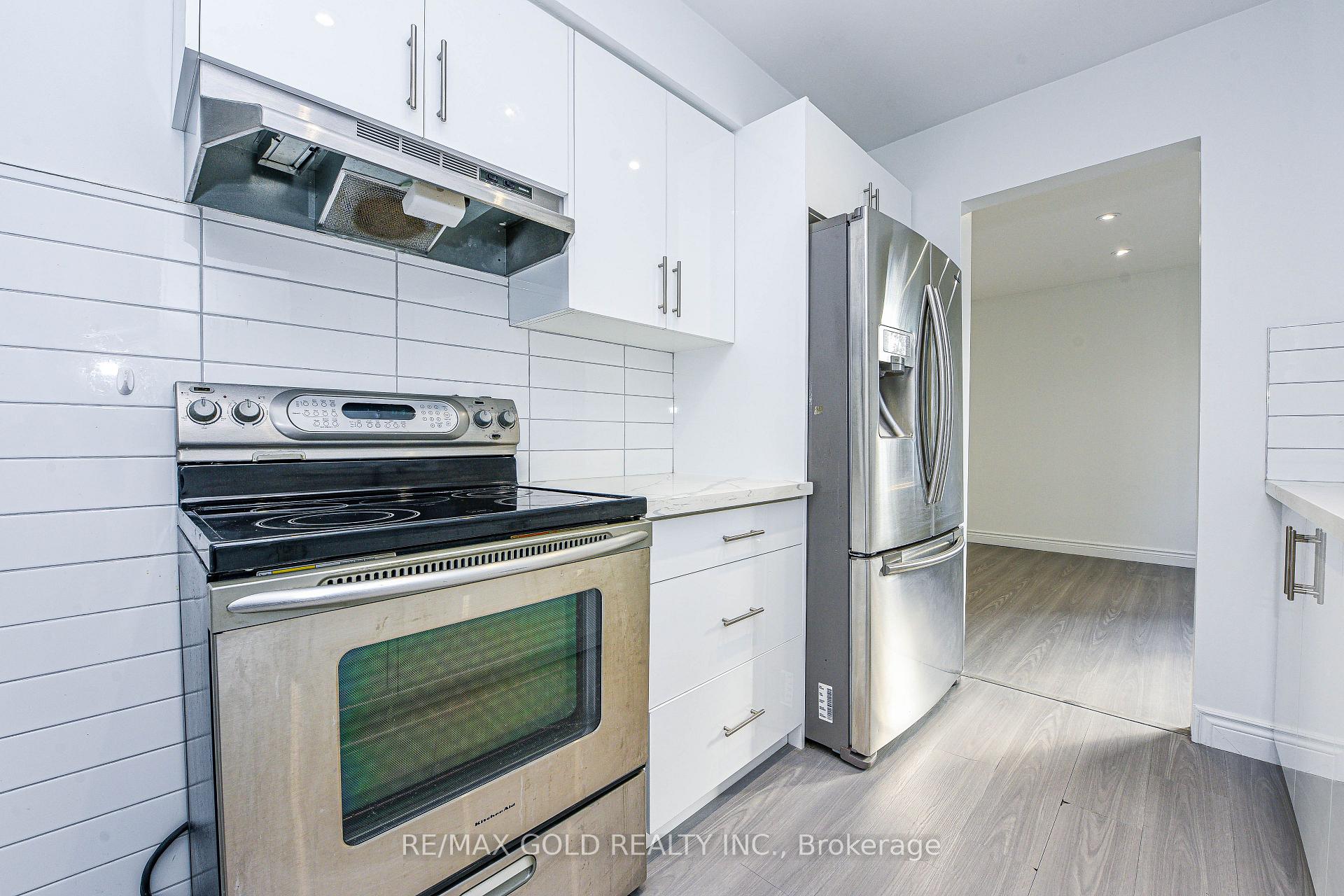 Photo 22 of 14 Nottawasaga Crescent, Brampton, Heart Lake West — HOMEH