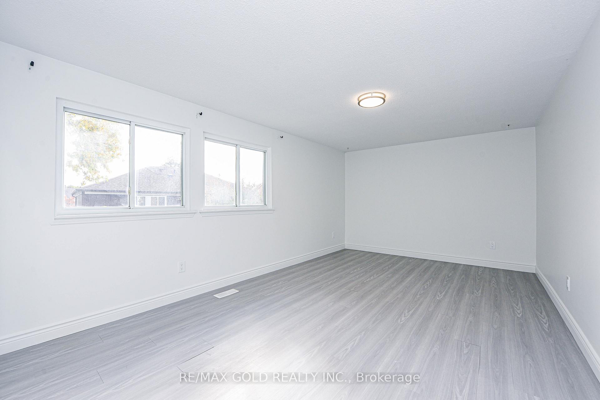 Photo 26 of 14 Nottawasaga Crescent, Brampton, Heart Lake West — HOMEH