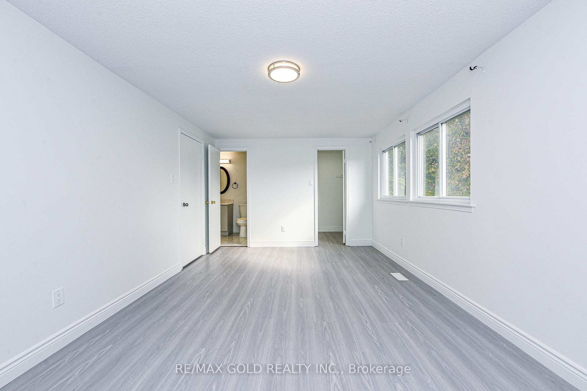 Photo 40 of 14 Nottawasaga Crescent, Brampton, Heart Lake West — HOMEH