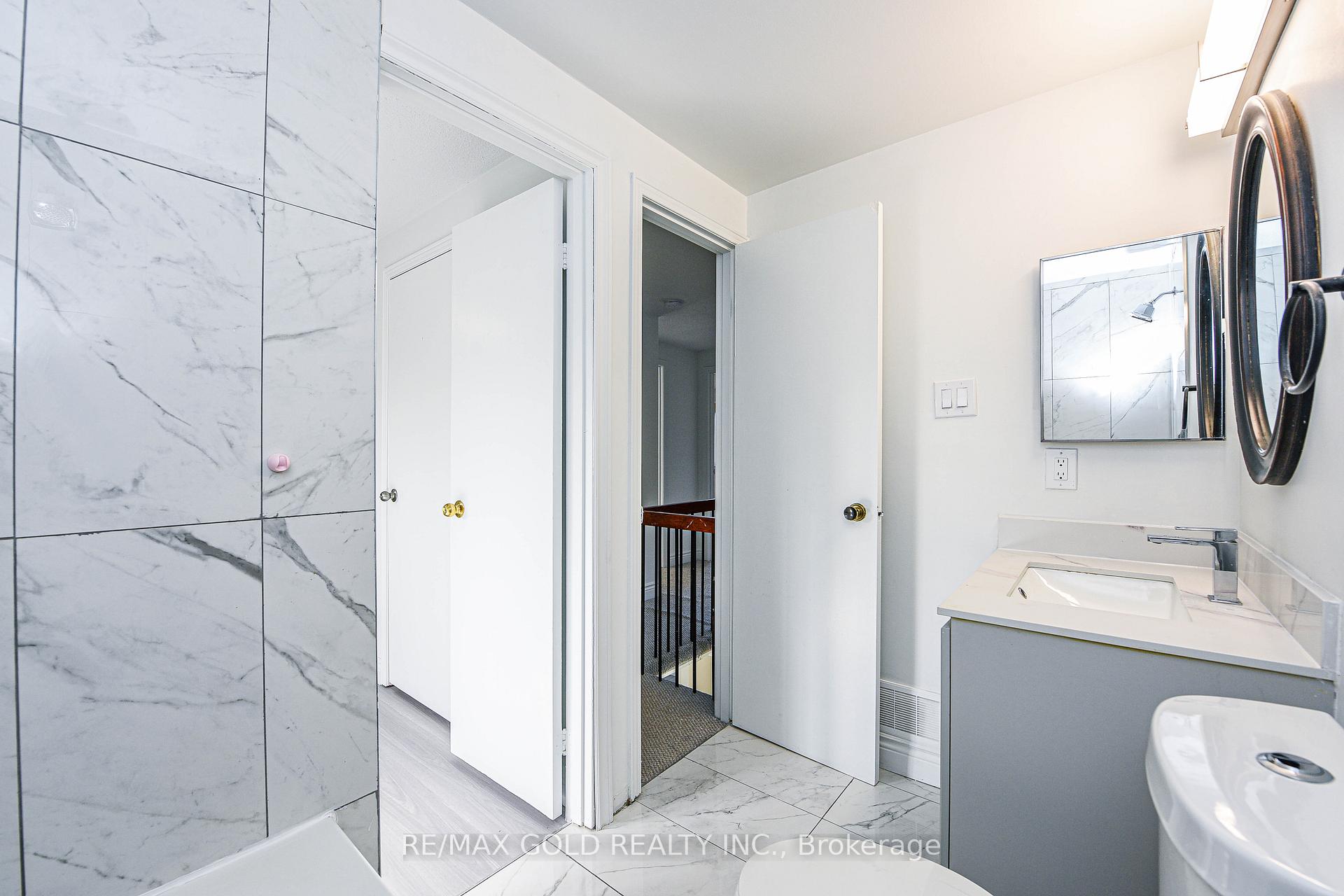 Photo 35 of 14 Nottawasaga Crescent, Brampton, Heart Lake West — HOMEH