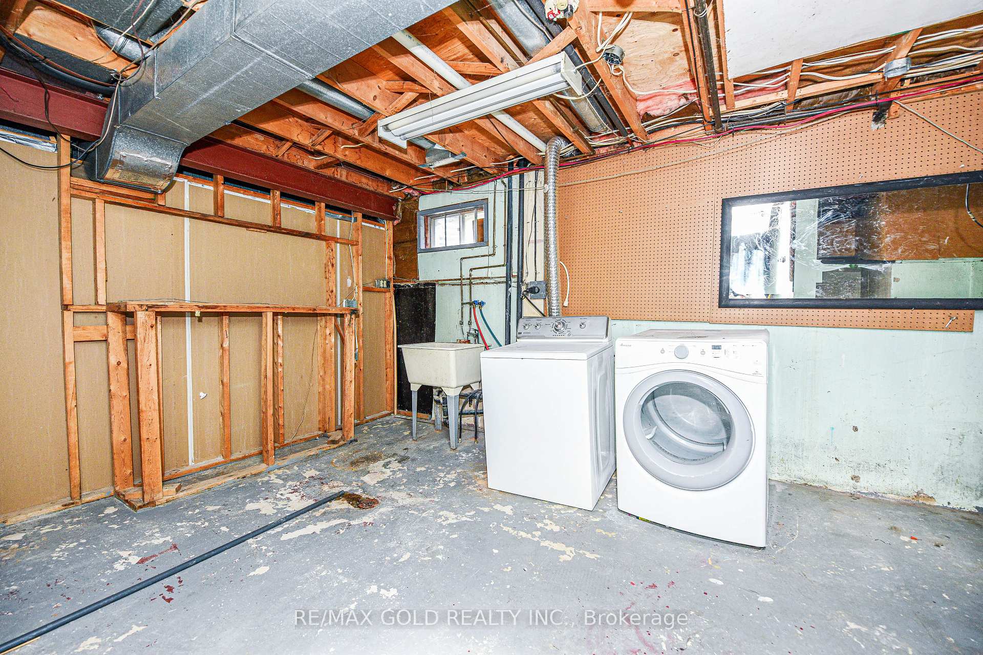 Photo 41 of 14 Nottawasaga Crescent, Brampton, Heart Lake West — HOMEH