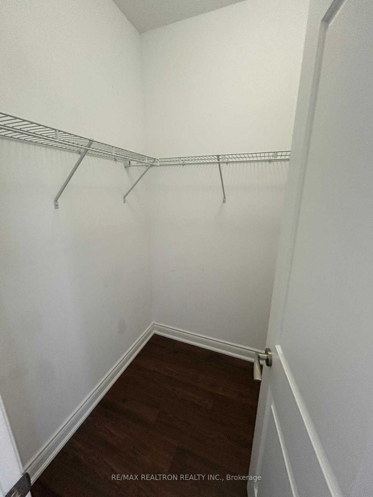Photo 11 of Unit 1106, 38 Cedarland Drive, Markham, Unionville — HOMEH
