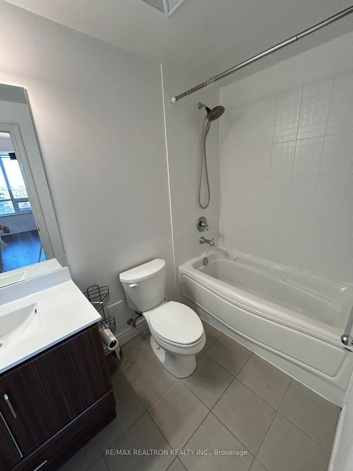Photo 14 of Unit 1106, 38 Cedarland Drive, Markham, Unionville — HOMEH