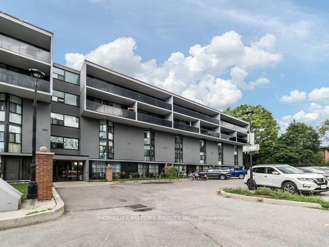 Front of Unit 406, 454 Centre Street S