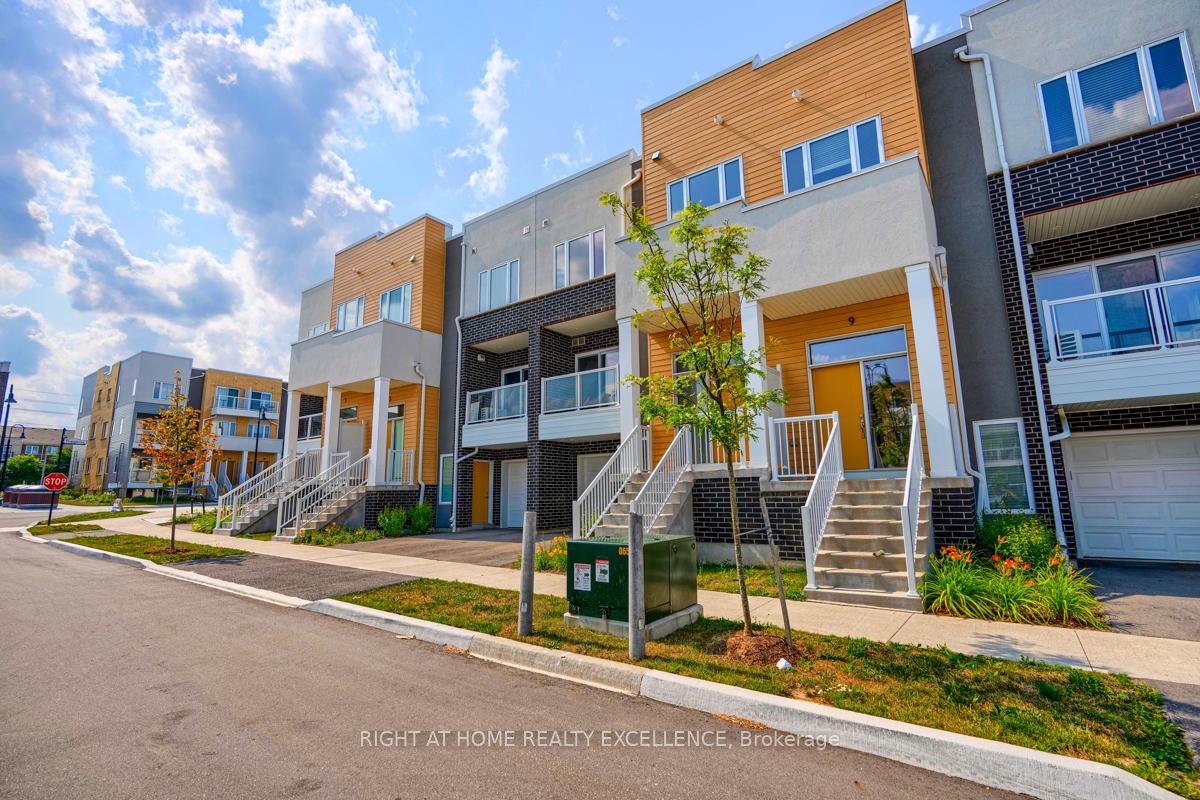 Photo 3 of 7 Wellness Avenue, Kitchener, Huron Park — HOMEH