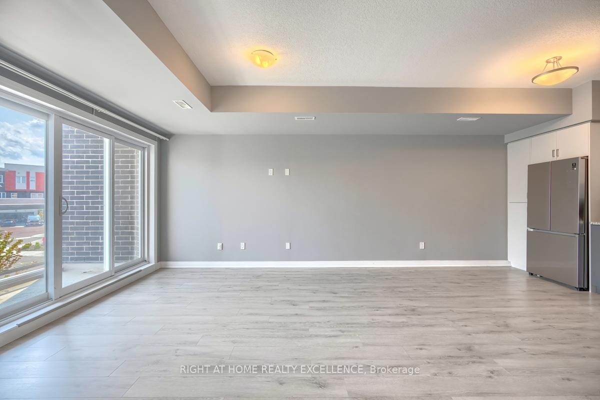 Photo 10 of 7 Wellness Avenue, Kitchener, Huron Park — HOMEH