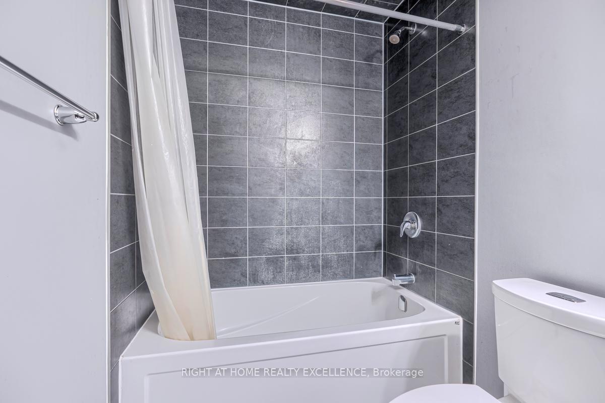 Photo 30 of 7 Wellness Avenue, Kitchener, Huron Park — HOMEH