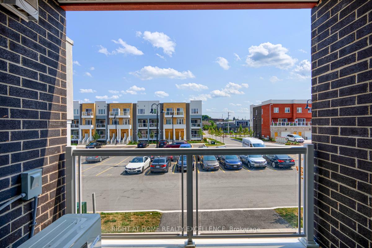 Photo 37 of 7 Wellness Avenue, Kitchener, Huron Park — HOMEH