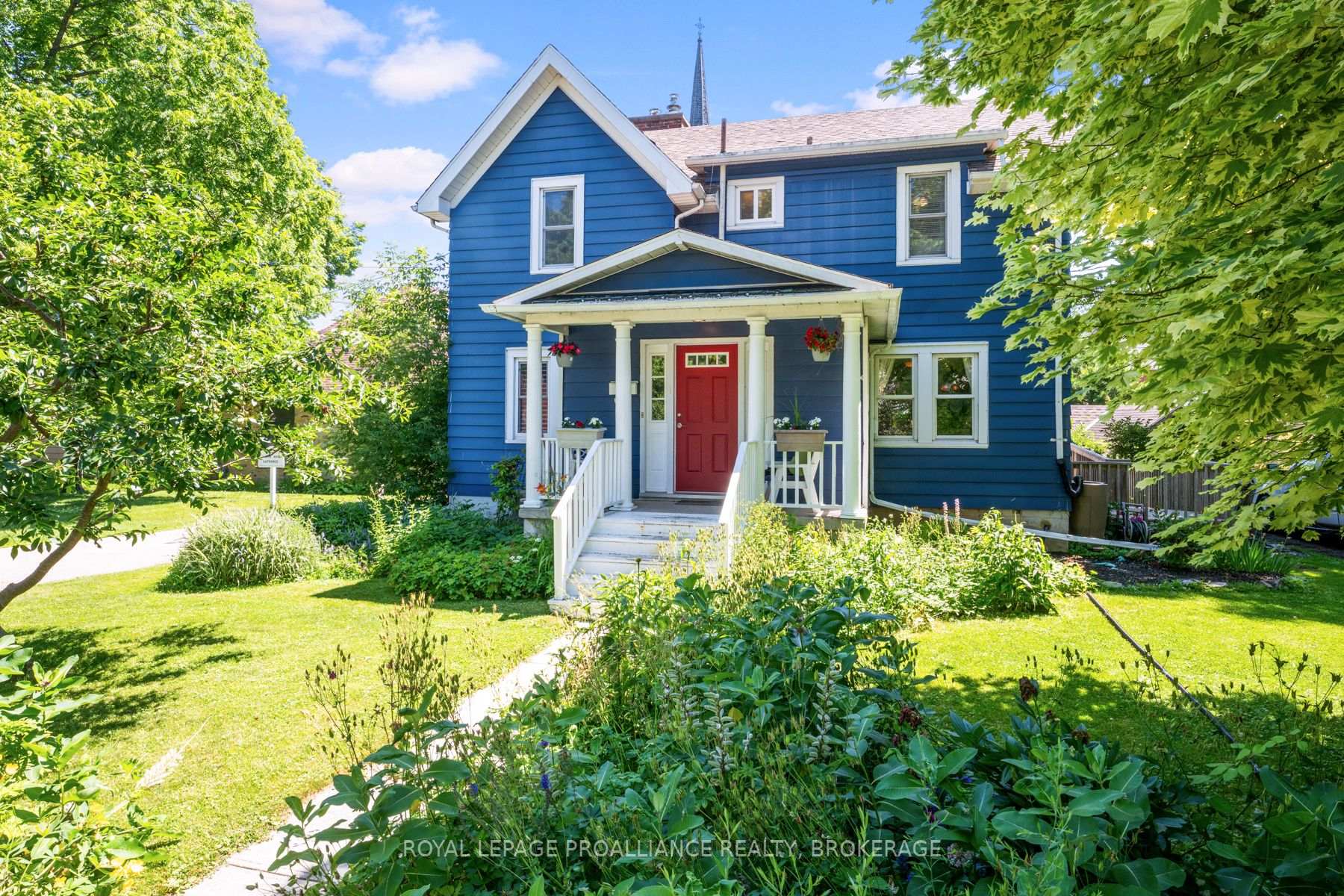 Photo 1 of 35 Princess Street, Gananoque — HOMEH