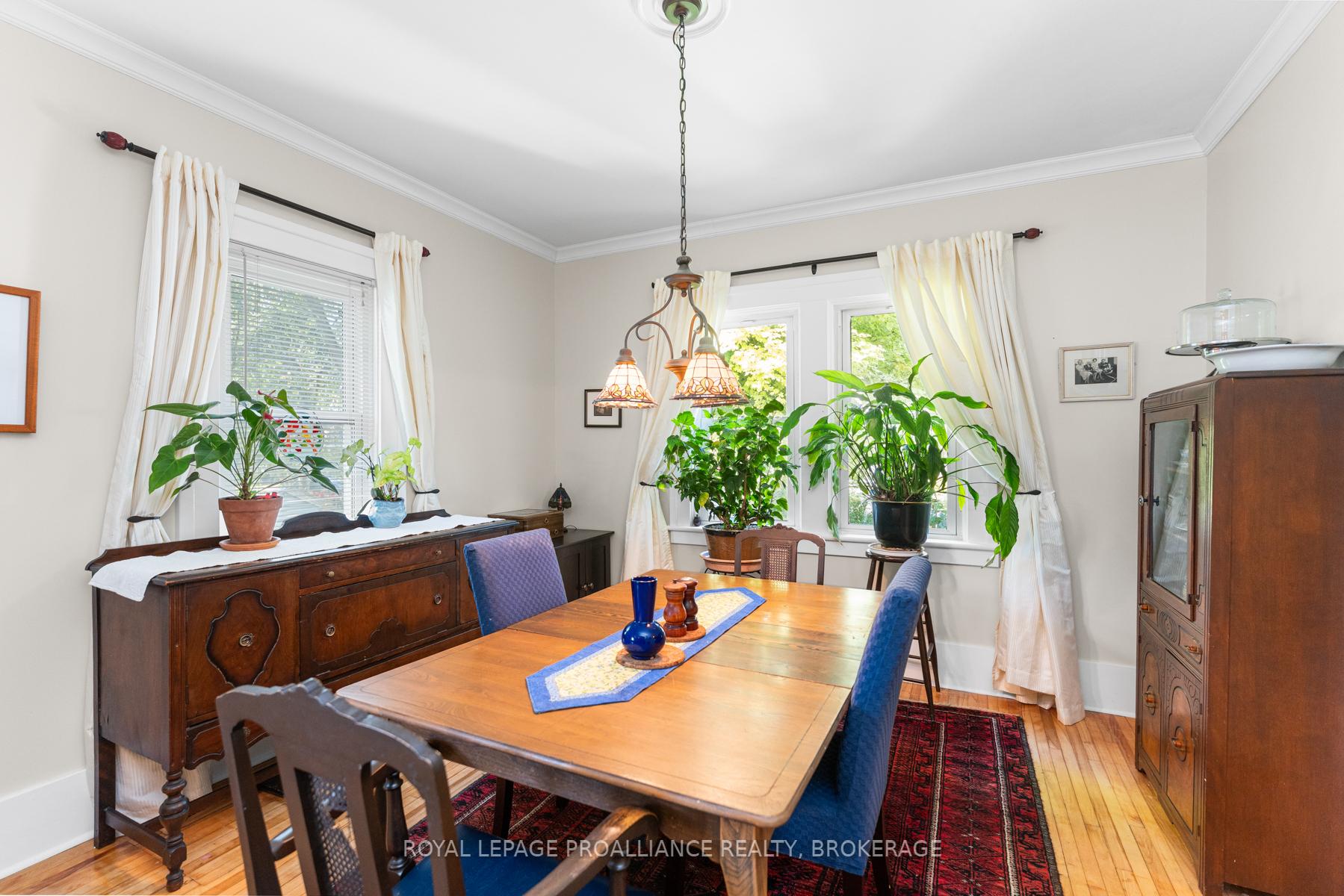 Photo 9 of 35 Princess Street, Gananoque — HOMEH