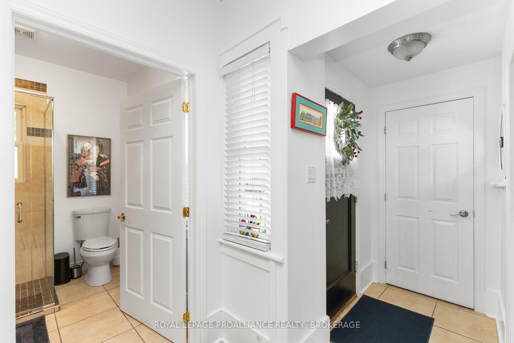 Photo 15 of 35 Princess Street, Gananoque — HOMEH
