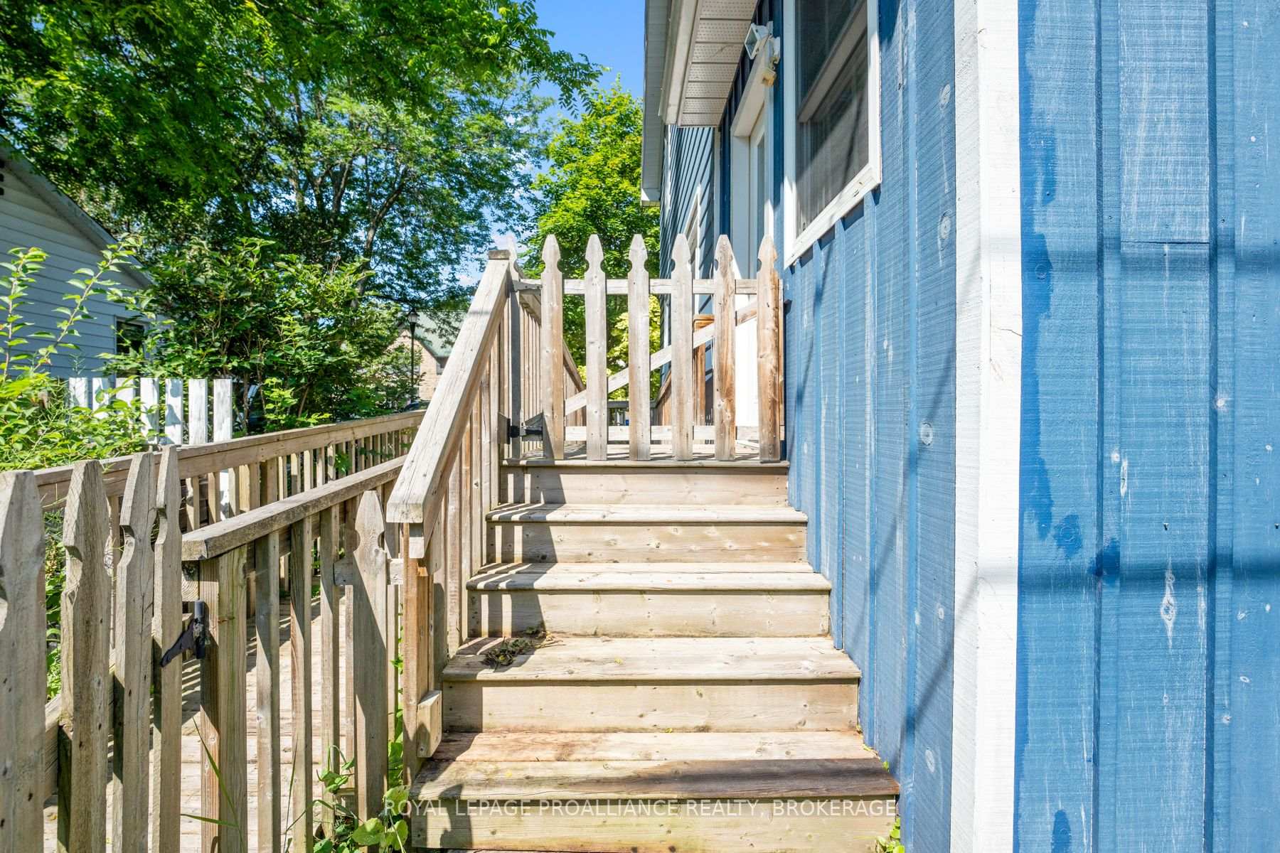 Photo 35 of 35 Princess Street, Gananoque — HOMEH