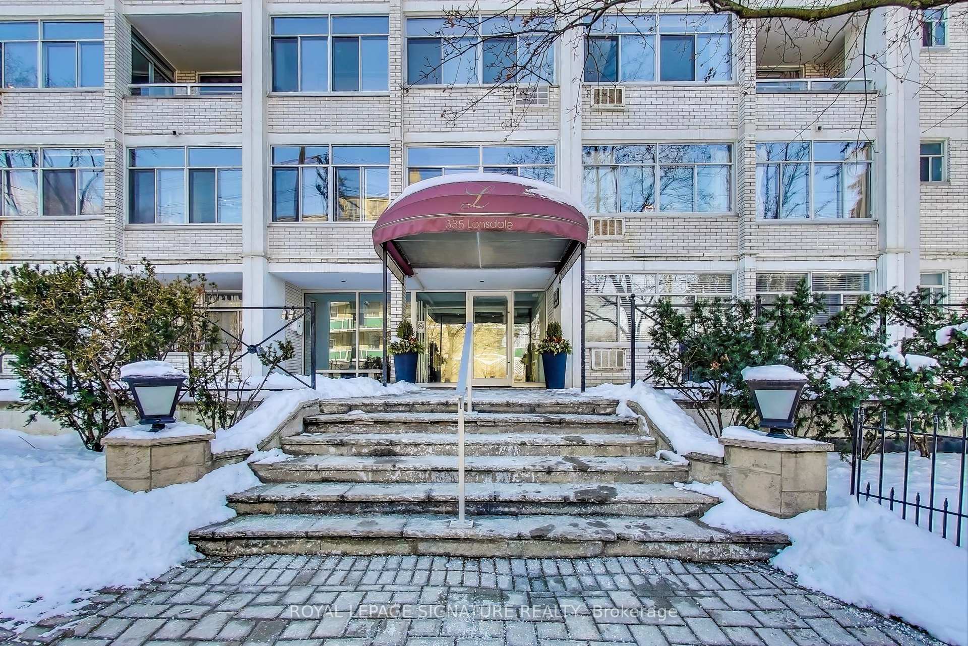 Photo 3 of Unit 212, 335 Lonsdale Road, Toronto, Forest Hill South — HOMEH
