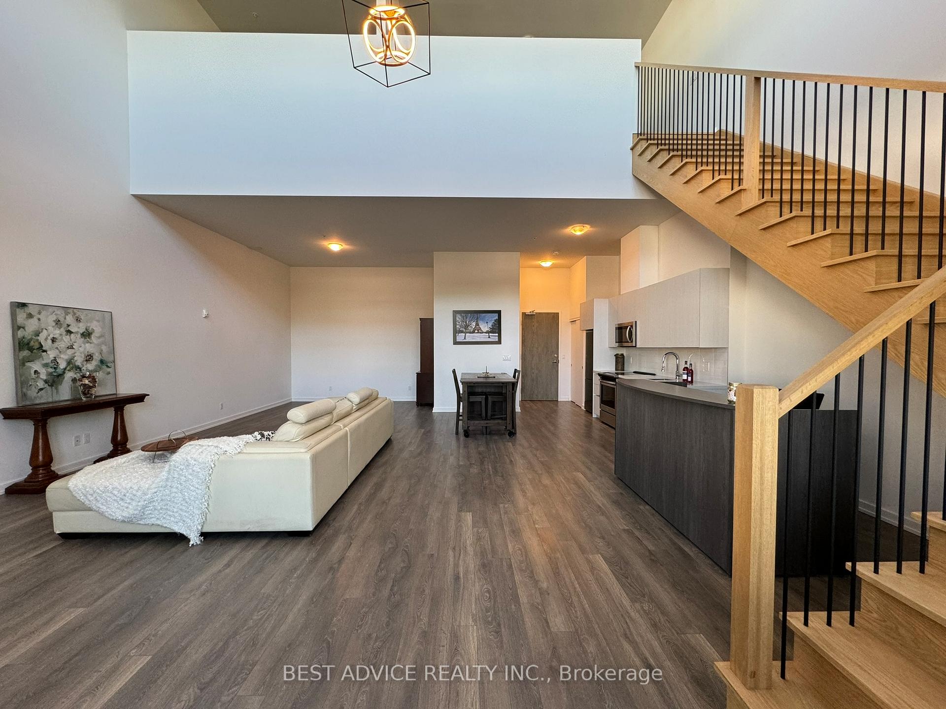 Front of Unit 102, 21 Matchedash Street S