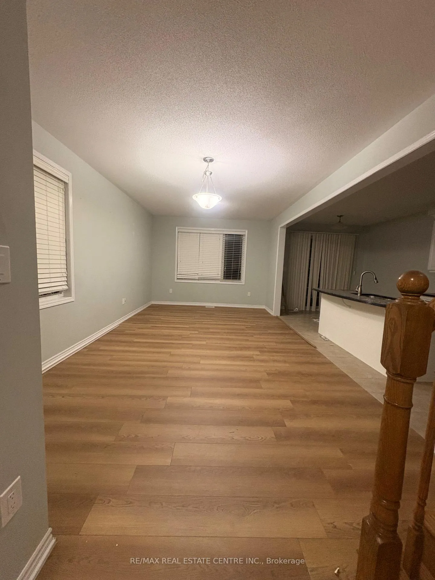 Photo 3 of 24 Stedford Crescent, Brampton, Northwest Brampton — HOMEH