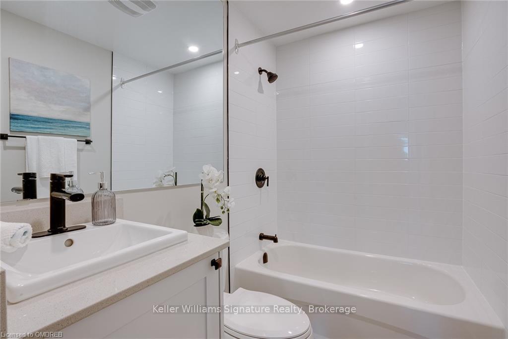 Photo 12 of Unit A-303, 1083 Main Street, Hamilton, Crown Point — HOMEH