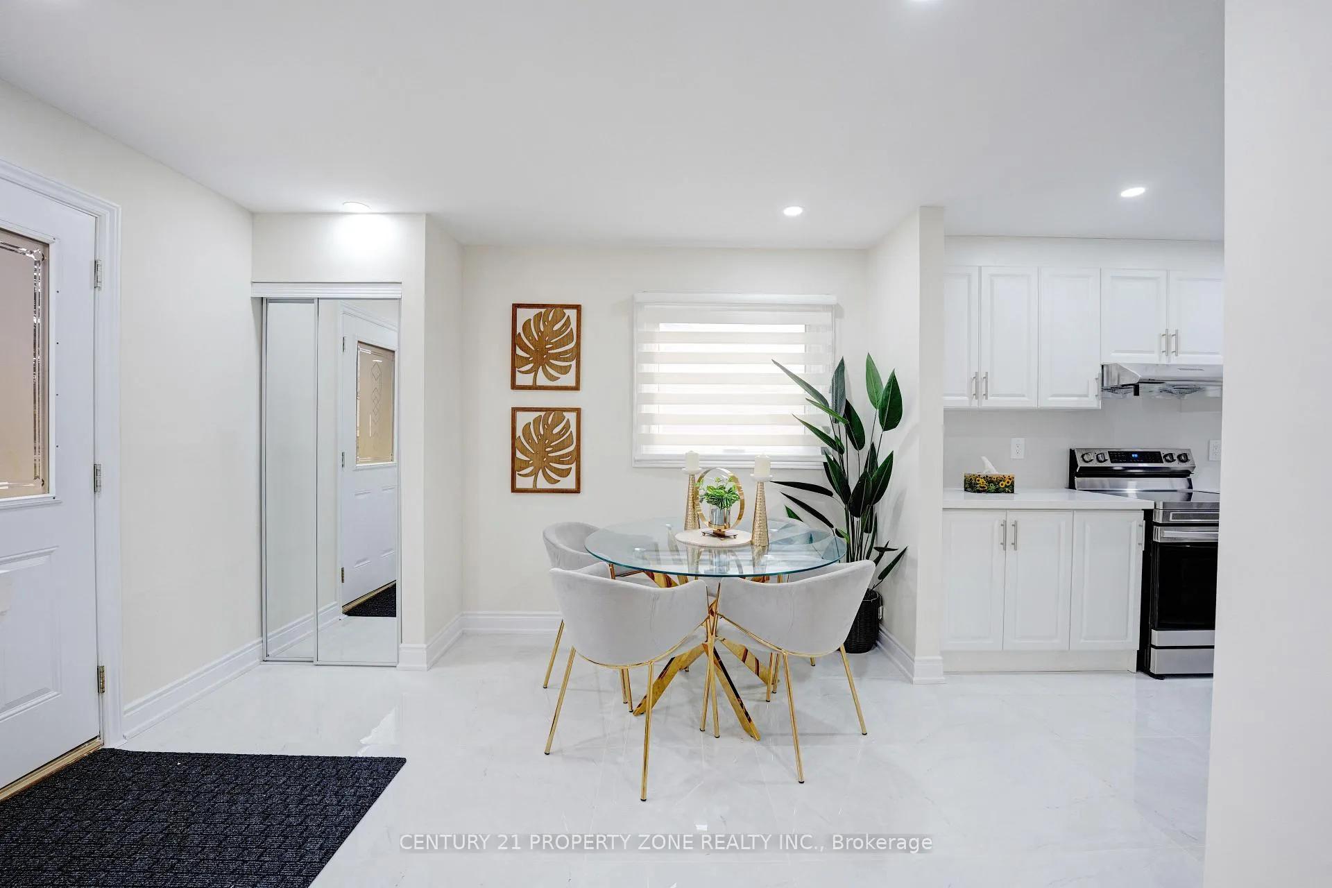 Photo 4 of 187 Martha Crescent, Caledon, Bolton West — HOMEH