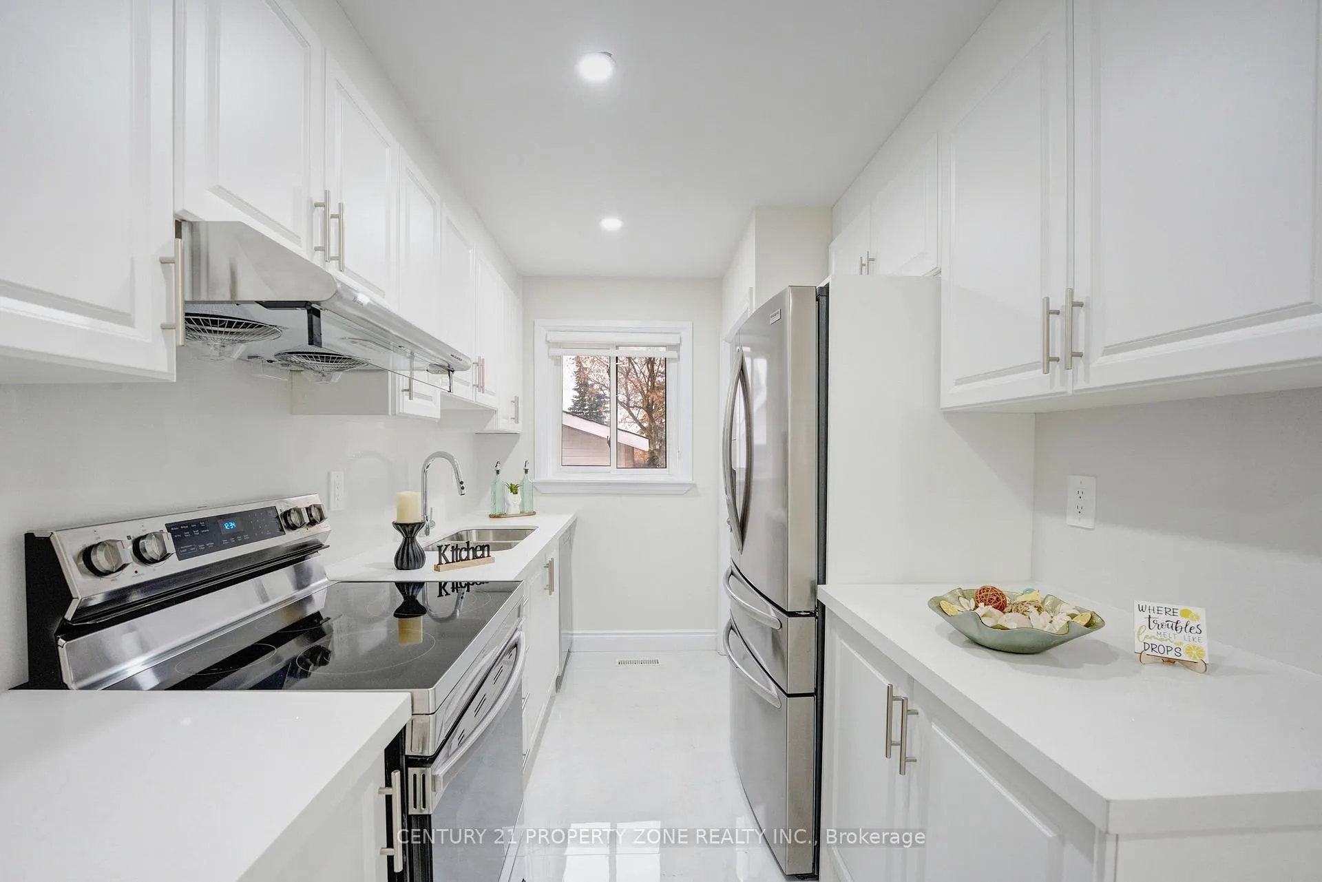 Photo 8 of 187 Martha Crescent, Caledon, Bolton West — HOMEH