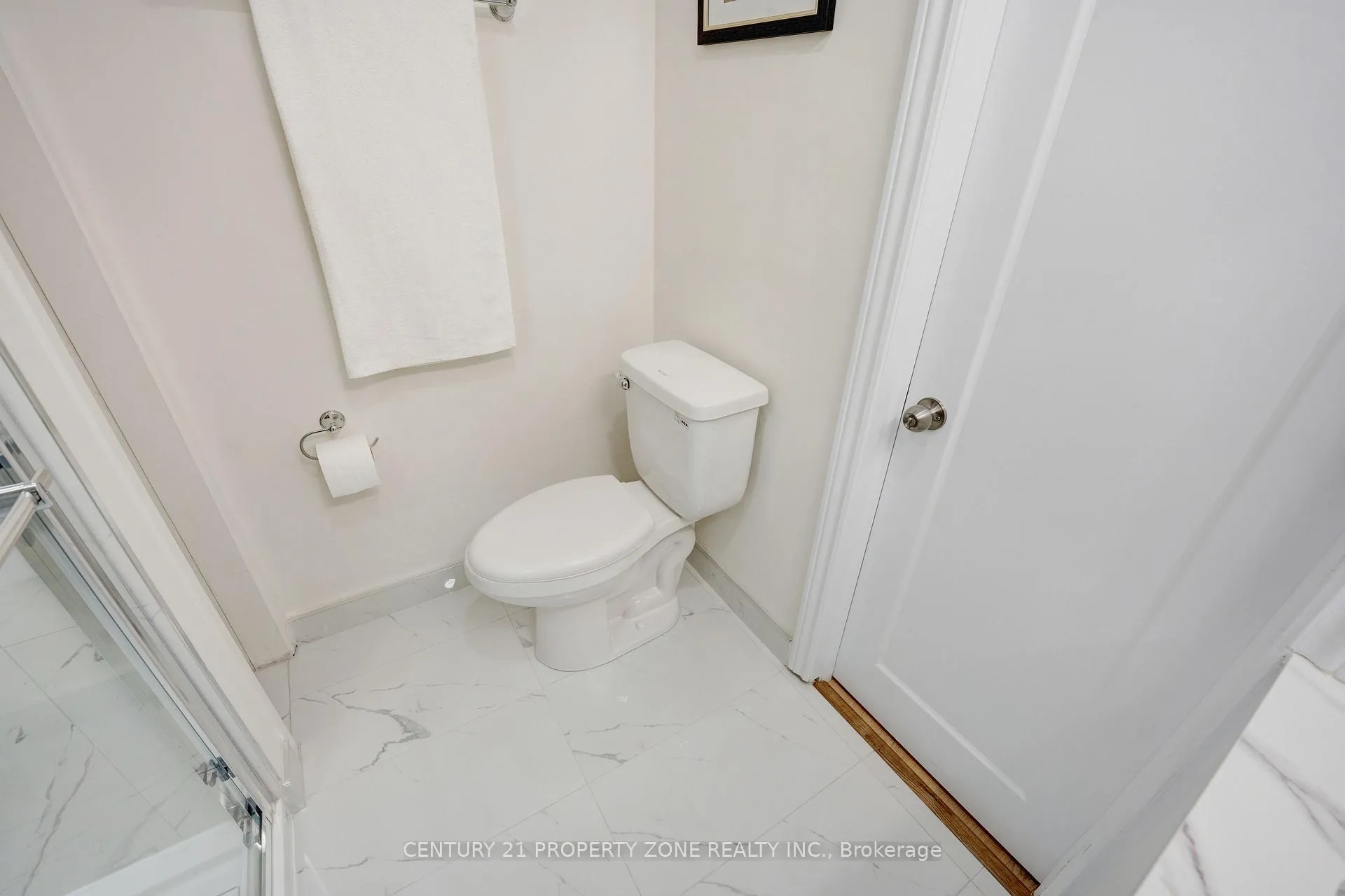 Photo 25 of 187 Martha Crescent, Caledon, Bolton West — HOMEH
