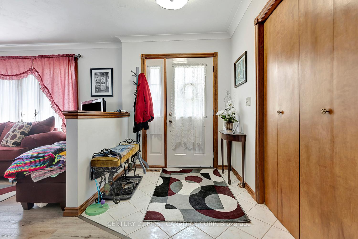Photo 7 of 16 Broadview Drive, Brant, Burford — HOMEH