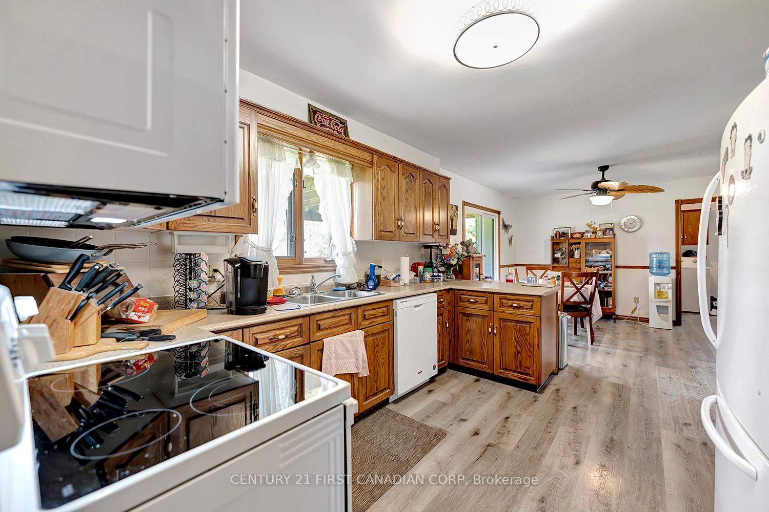 Photo 13 of 16 Broadview Drive, Brant, Burford — HOMEH
