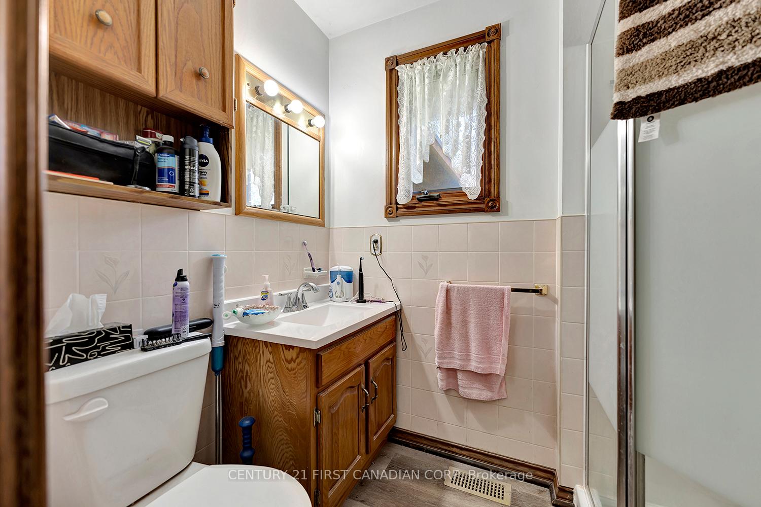 Photo 23 of 16 Broadview Drive, Brant, Burford — HOMEH